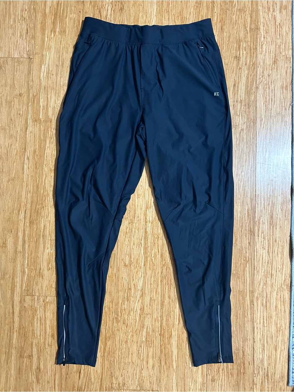 Kenneth Cole Performance Joggers Navy Blue (Men’s Medium)